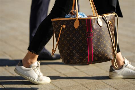 louis vuitton neverfull mm price singapore